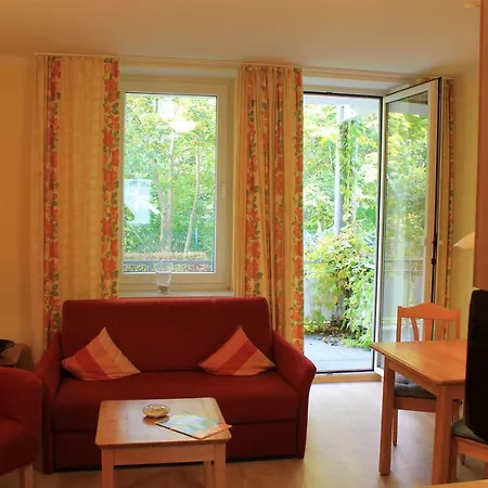 Strandnahe Ferienwohnung Im Ostseebad Goehren Lejlighed